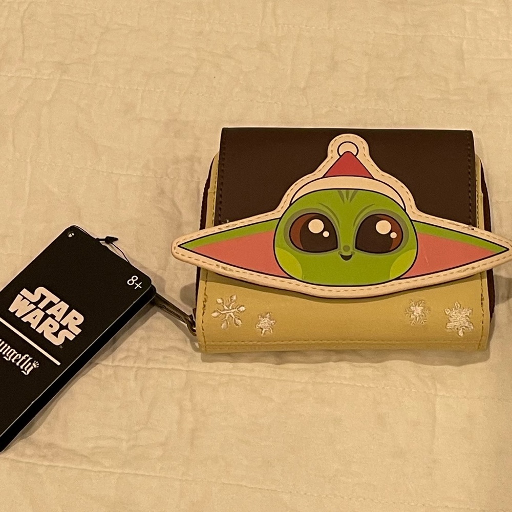 New Loungefly Star Wars Wallet - Picture 7 of 11